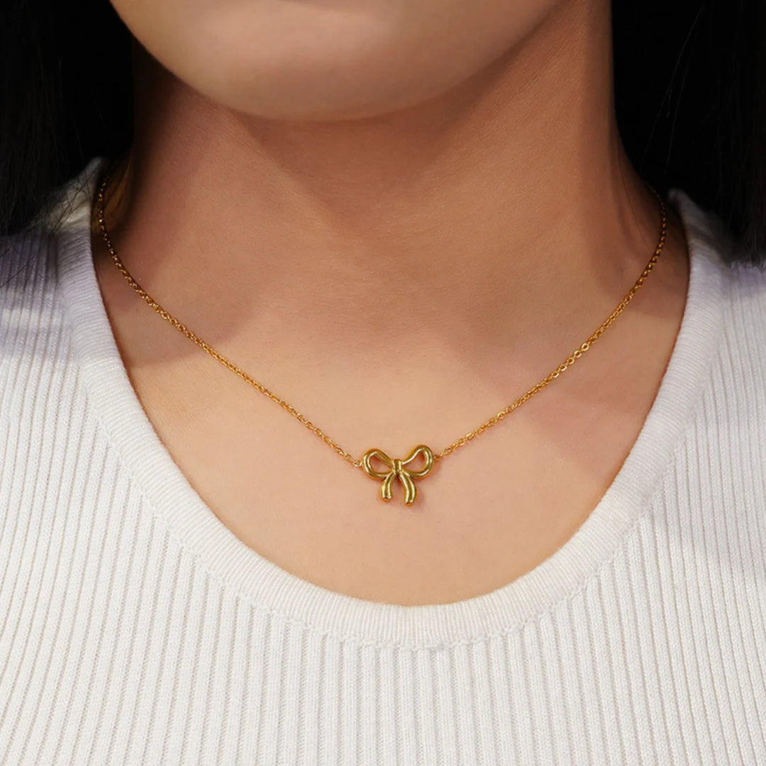 【🔥Mage Sale】Elegant Bowknot Necklace - Delicate Women's Jewelry